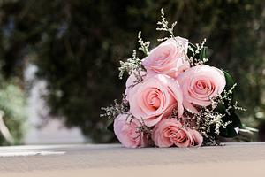 PInk bouquet of roses