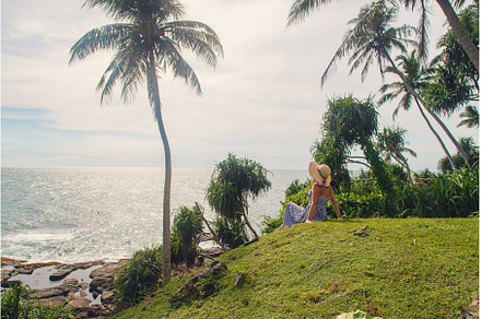 Girl on the ocean in a hat, a Person Photo by yanadjana