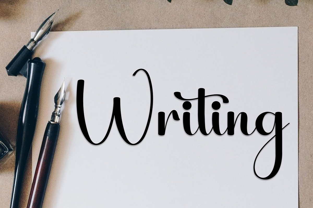 Brilliant Signature, a Handwritten Font by InermediaSTUDIO (Photo 2 of 8)