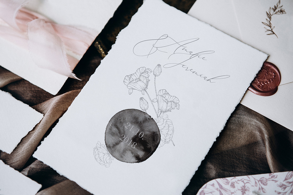 Elegant Watercolor Illustration Set, a Texture Illustration by Laras Wonderland (Photo 6 of 11)