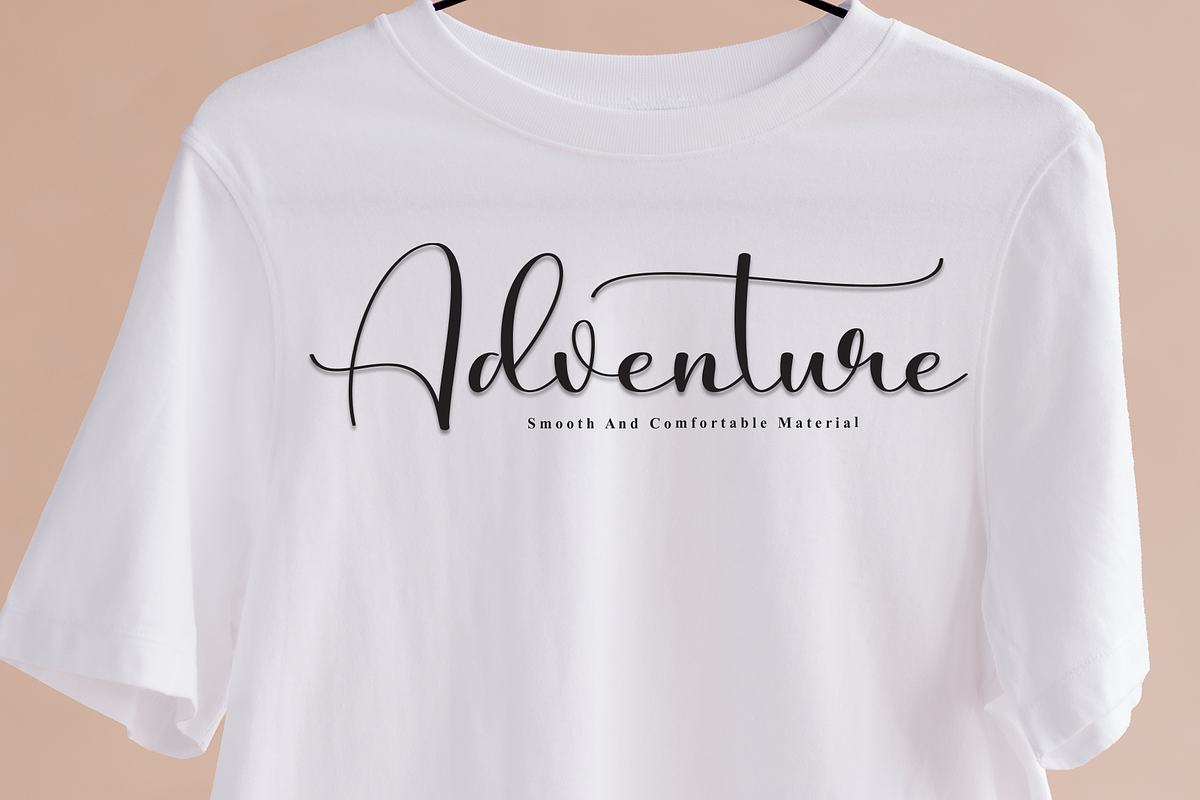 Greating | Script Font, a Handwritten Font by Scratchones (Photo 4 of 9)