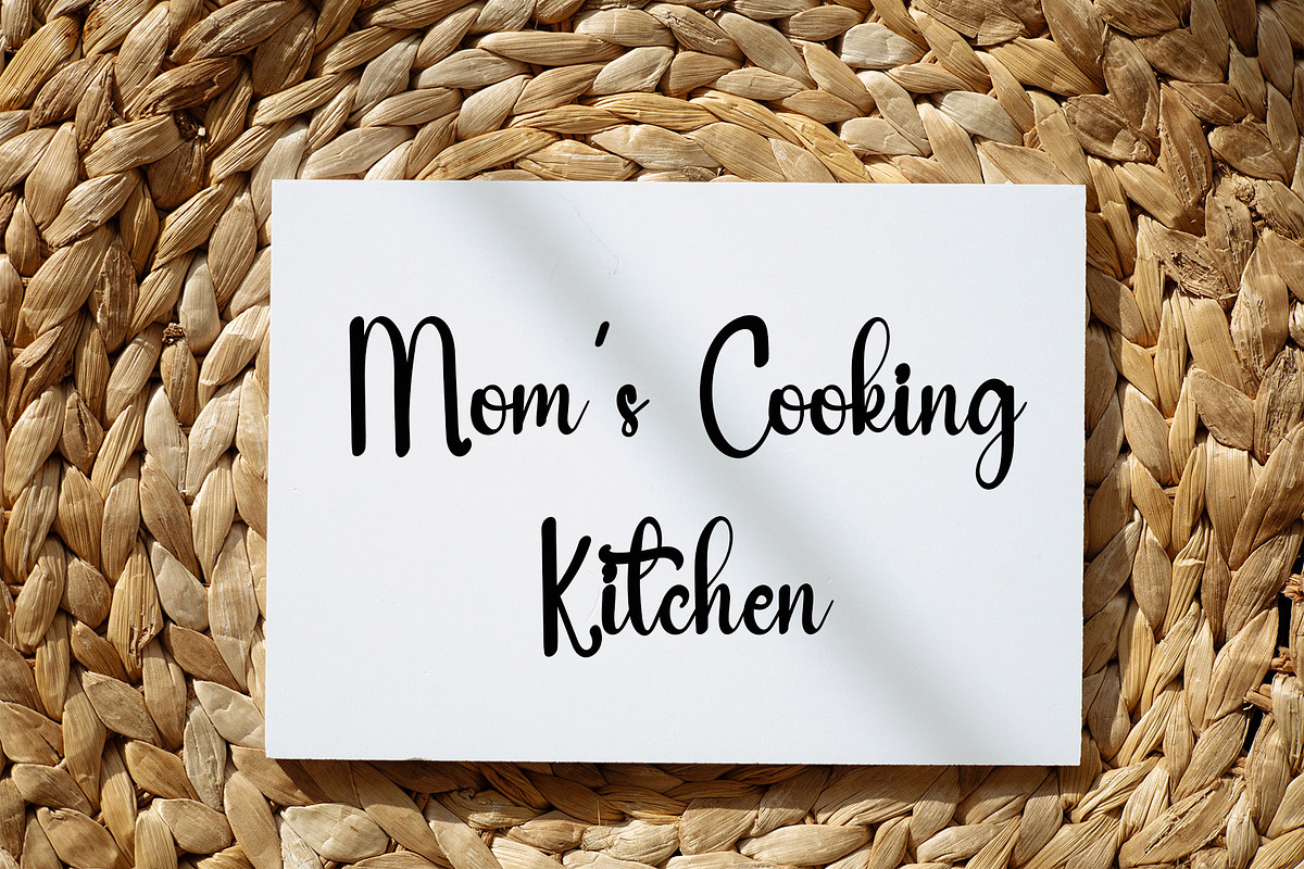 Easter Day, a Handwritten Font by InermediaSTUDIO (Photo 7 of 7)