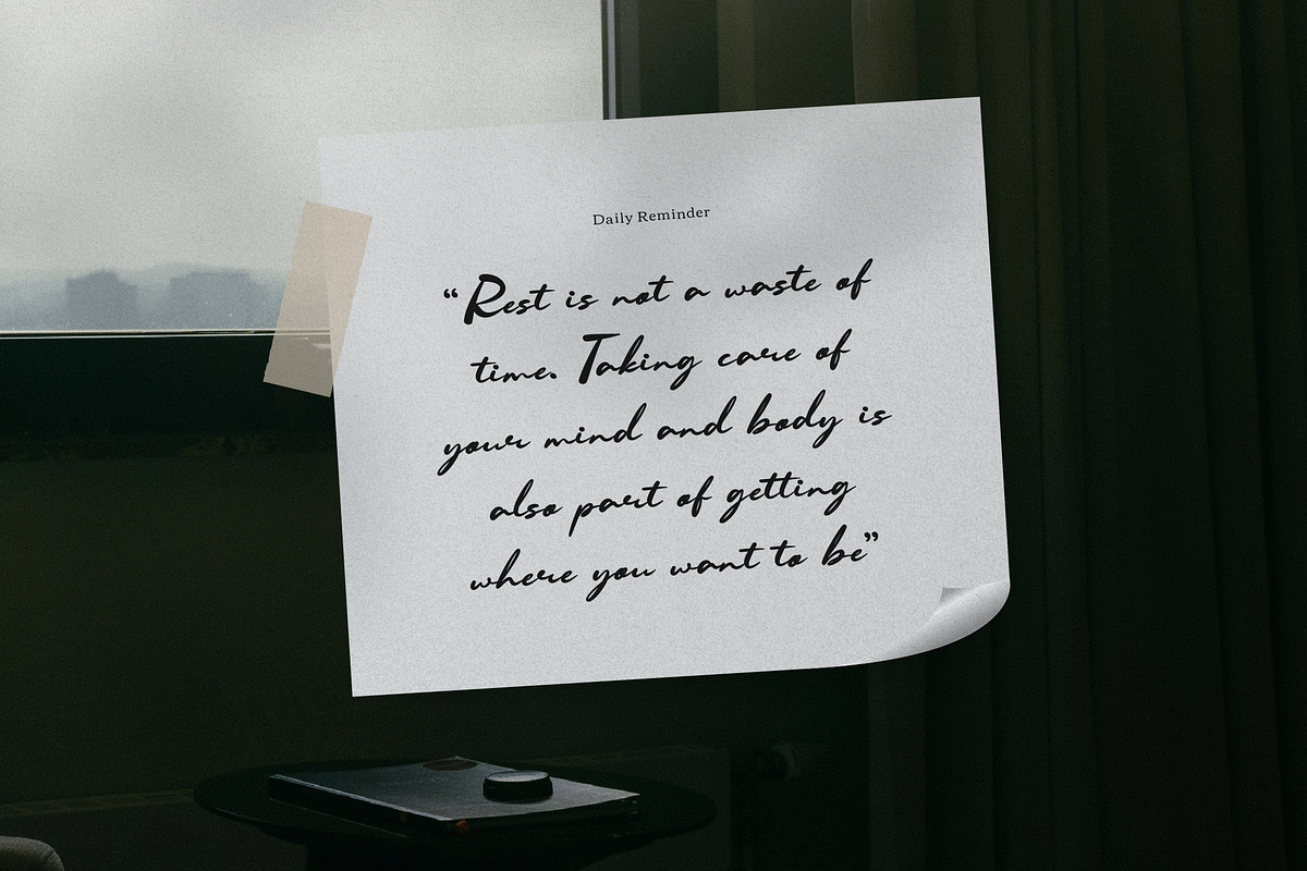 Dwimsy Mellowdi | Handwritten Script, a Script Font by gracetype_studio (Photo 6 of 12)