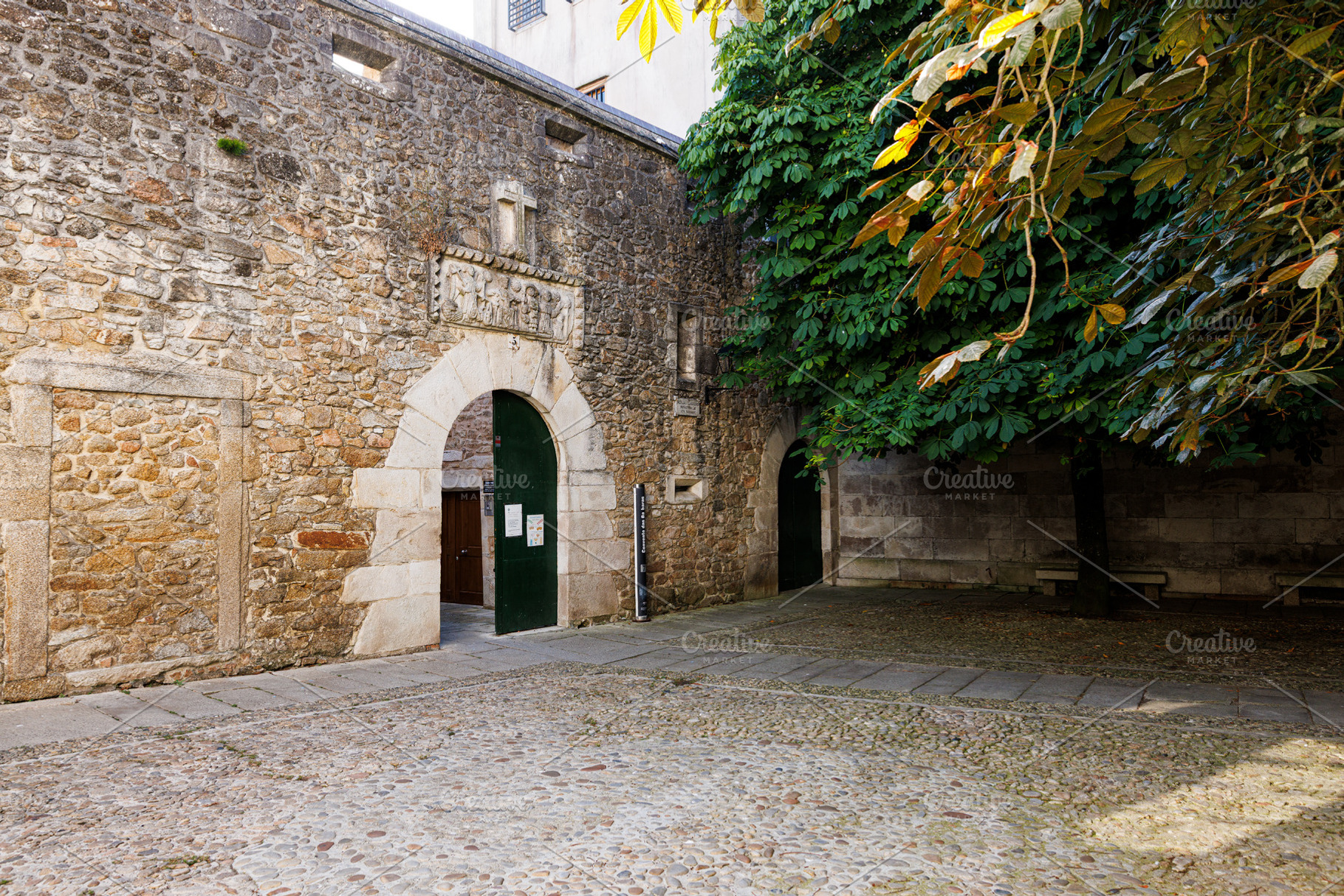 Historic view of Plaza de las Barbaras in the Old Town of La Cor, an Architecture Photo by Bepslabor