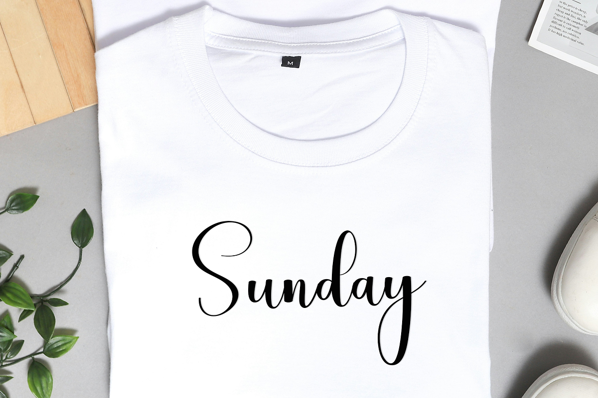 Back To Black, a Handwritten Font by InermediaSTUDIO (Photo 3 of 8)