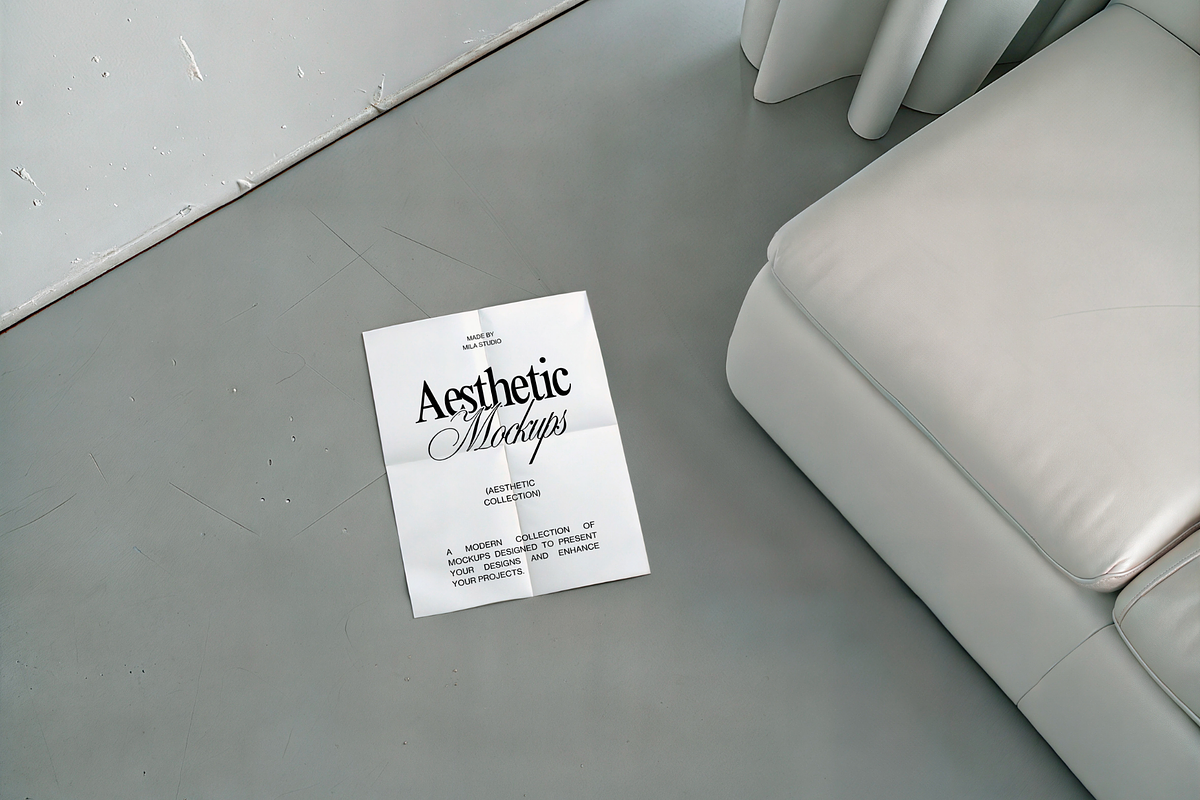 Aesthetic Mockups, a Wearable Device Mockup by Mila Estudio (Photo 2 of 7)
