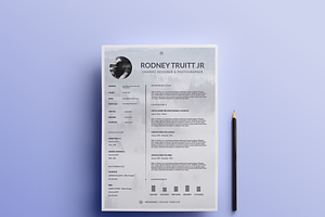 WEEKENDS | Resume Template