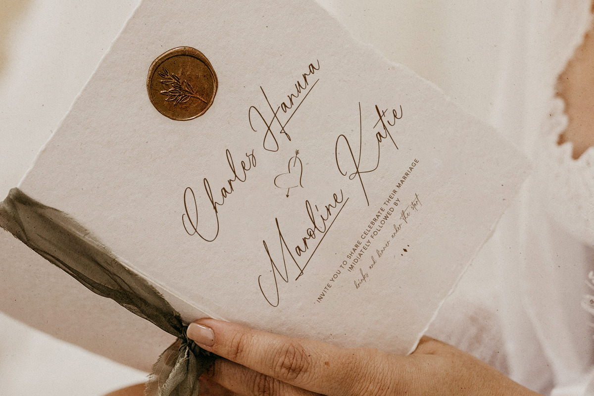 Donna Smith - Stylish Signature, a Script Font by Sarid Ezra (Photo 6 of 10)