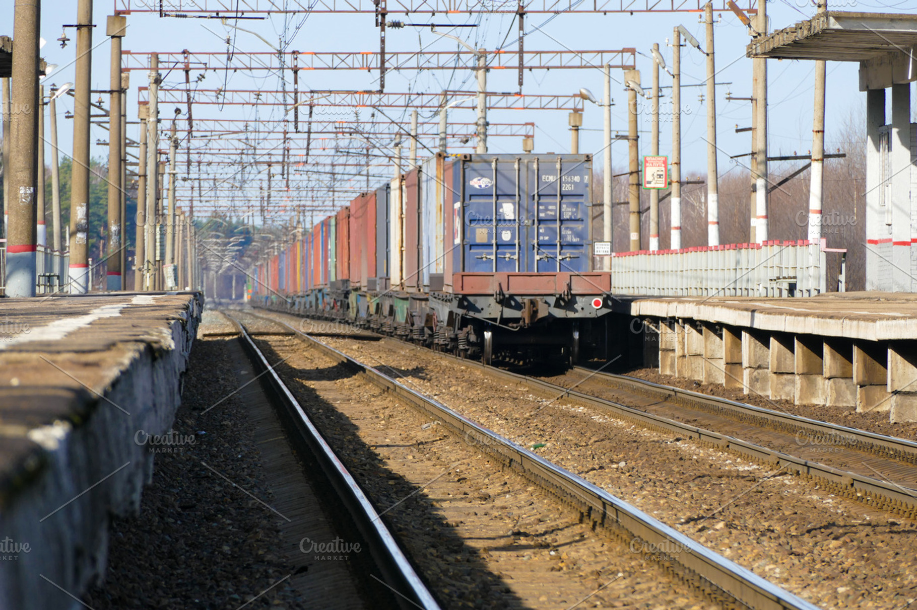 Departure train with containers, a Photo by KAA