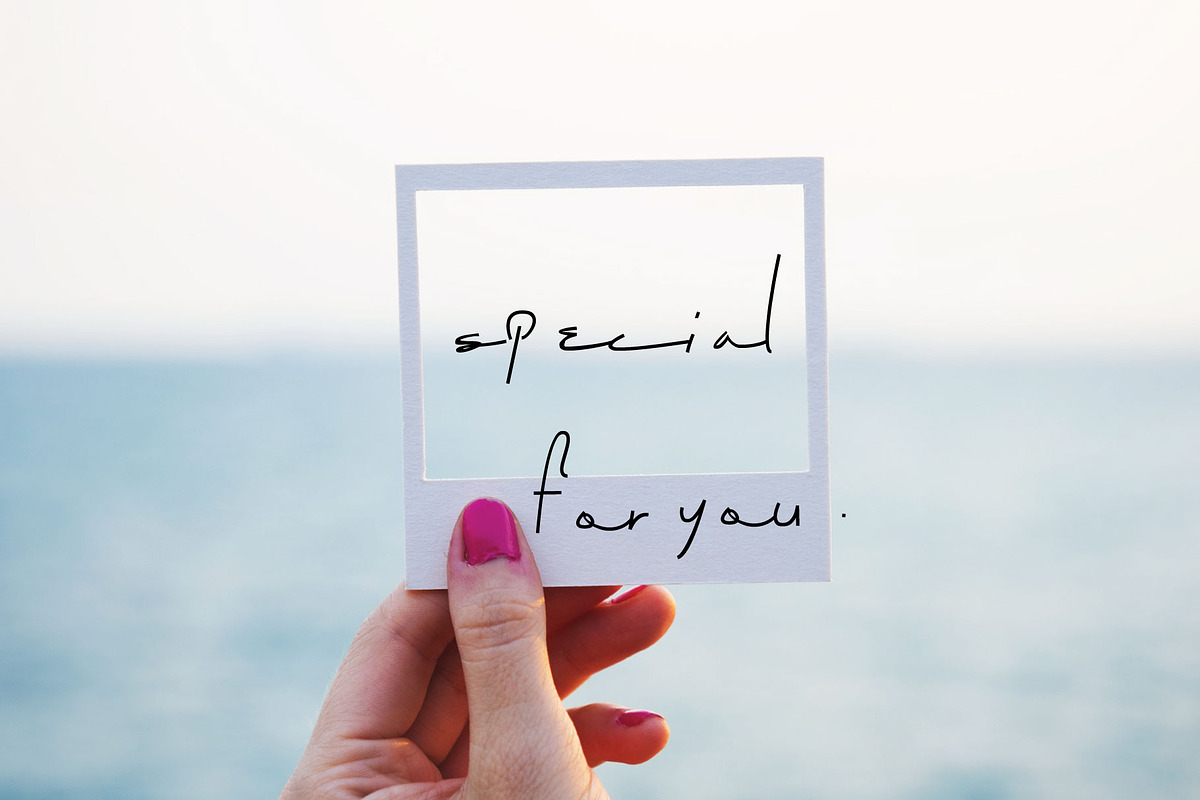 Picablo Fentier - Handwritten font, a Handwritten Font by Gittype (Photo 2 of 8)