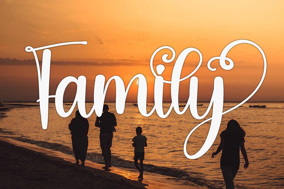 Heavy, a Script Font by FreshTypeINK (Photo 4 of 6)