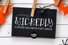 WICKEDLY a Decorative Halloween Font