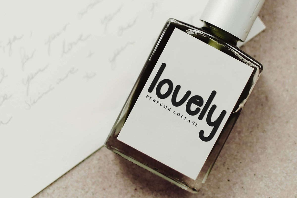 Creative Market, a Sans Serif Font by FreshTypeINK (Photo 5 of 8)