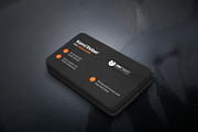 Minimal & Elegant Business Card, a Business Card Template by Momentostudio (Thumbnail 1 of 4)