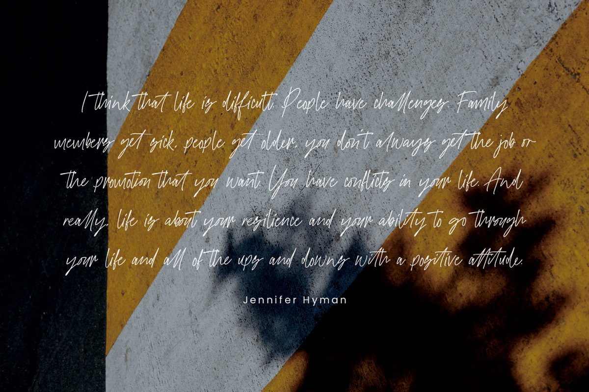 Theraphiest Font preview 5