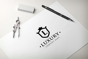 Luxury Letter L Pro Logo Template