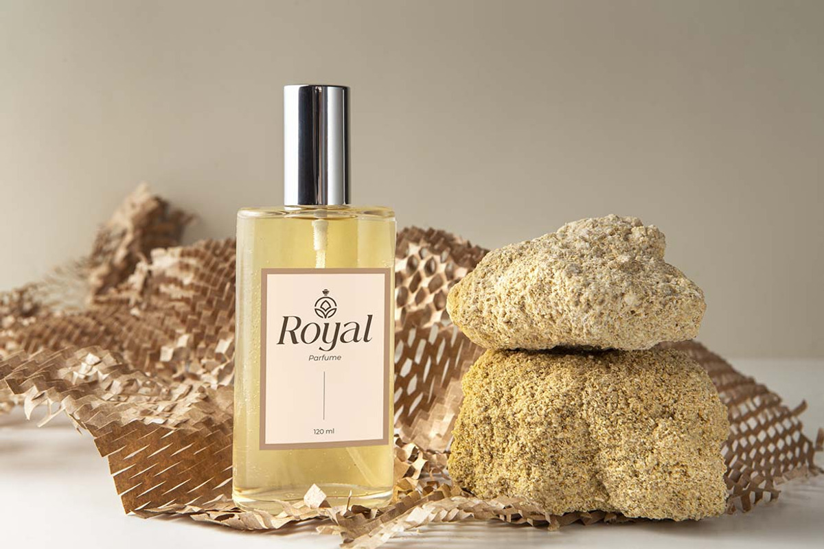 Royale Blackstone Retro Serif Font, a Serif Font by UICreative (Photo 5 of 13)