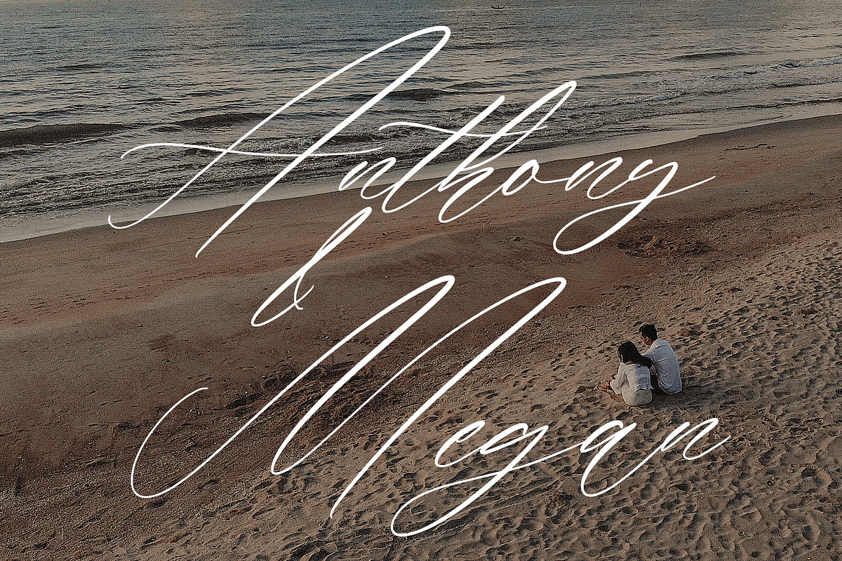 Soirees - Calligraphy Font, a Script Font by Arendxstudio (Photo 3 of 7)