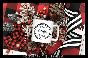 Farmhouse Christmas Cup Mockup!