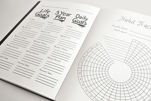 25 Daily Hand Drawn Planners