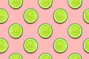 Lime slices seamless pattern on past