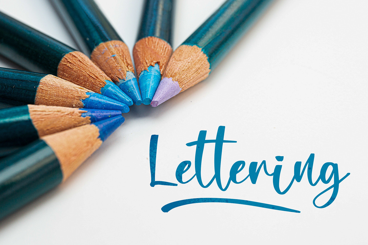 Bettani Sellia - Calligraphic Font, a Script Font by NTC Graphic (Photo 4 of 9)