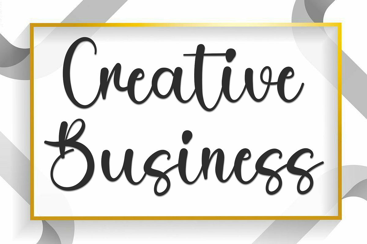 Tourista Coffee, a Handwritten Font by FreshTypeINK (Photo 4 of 9)