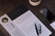 Creative Resume Template, a Resume Template by Comely Design Studio (Thumbnail 4 of 4)