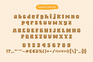 Fat Kat A Bold Retro Wavy Font