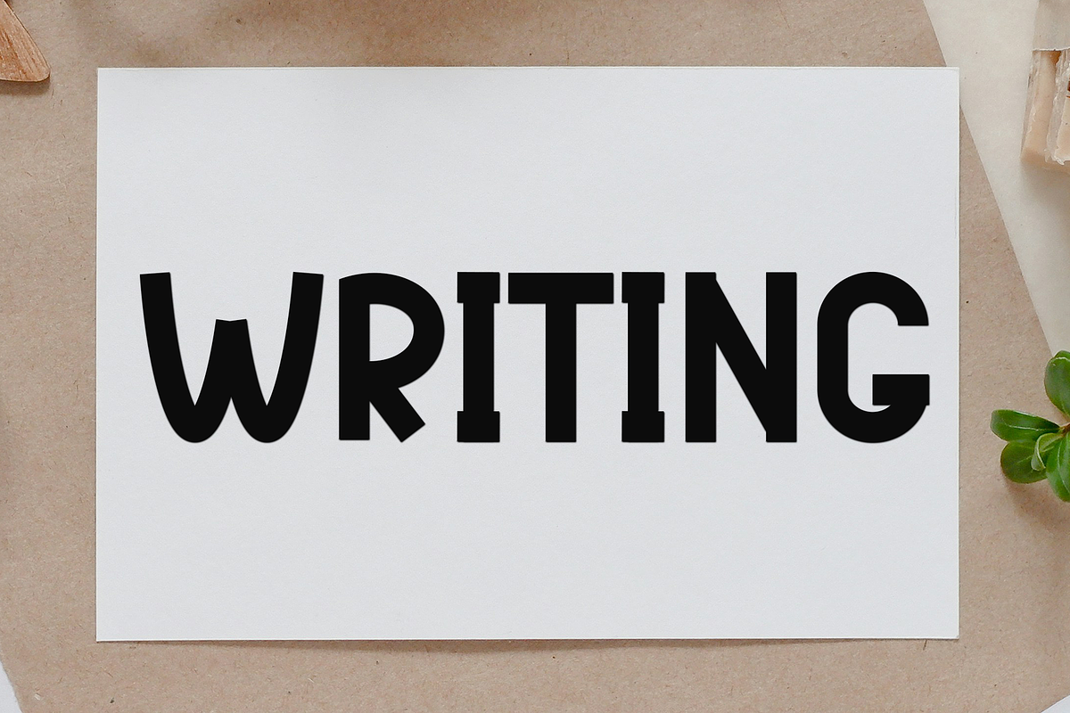 Retro, a Script Font by InermediaSTUDIO (Photo 6 of 7)