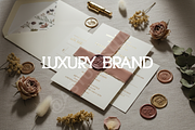 Hesa - Modern Luxury Serif Font, a Font by Astuti Studio (Thumbnail 11 of 16)