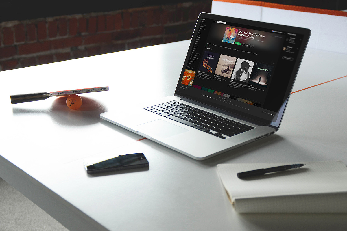 4K Macbook Pro v3 PSD mockup, a Mac Mockup by mockupdepot (Photo 3 of 5)