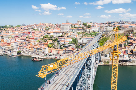 Oporto, an Architecture Photo by Pabkov