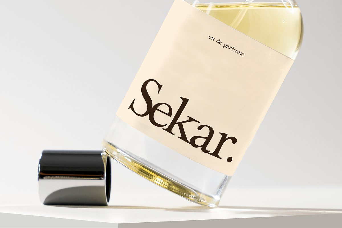 Maista Font Modern Display Serif, a Serif Font by Koplexs Studio (Photo 8 of 11)
