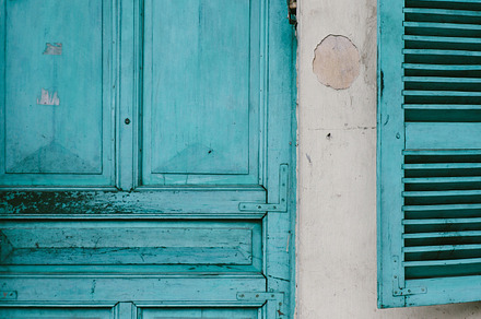 texture on old blue doors