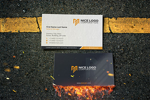 me logo business card