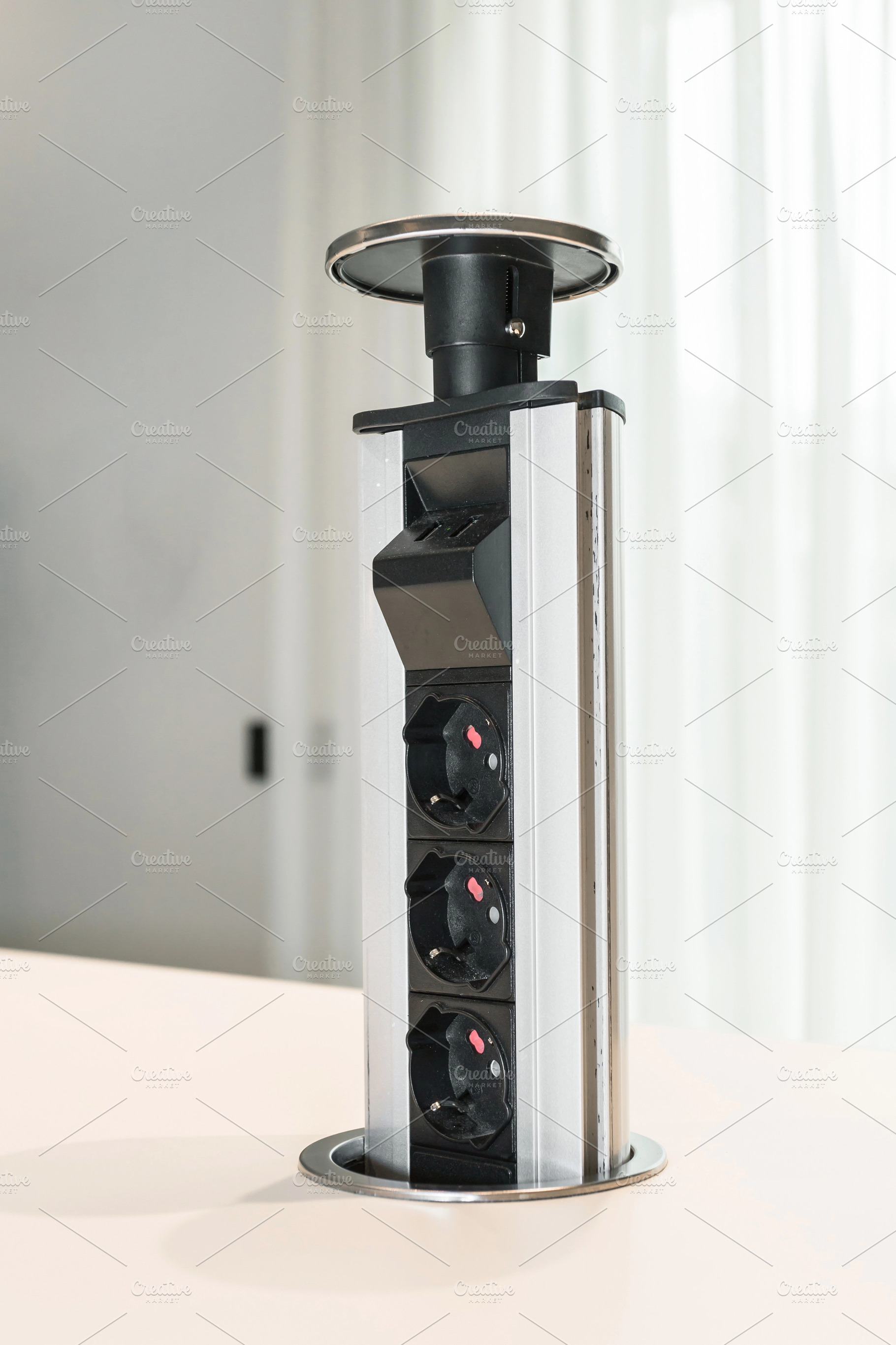 Table built-in socket, a Technology Photo by KYNA STUDIO