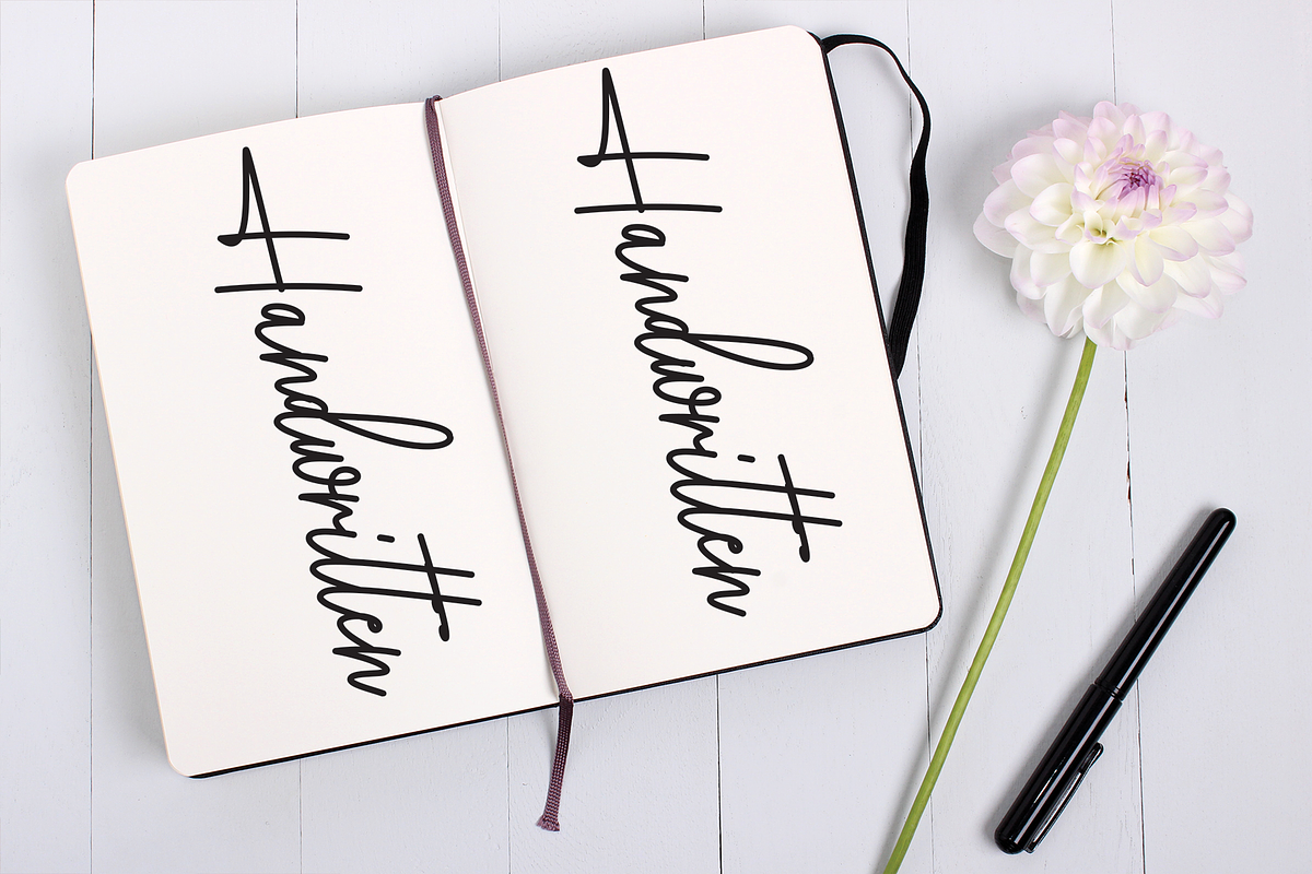 Graffiti | Script Font, a Script Font by Scratchones (Photo 3 of 8)