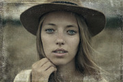 Old Photo Effect Overlays + Actions, an Action Add-On by PhotoSpirit (Thumbnail 9 of 11)