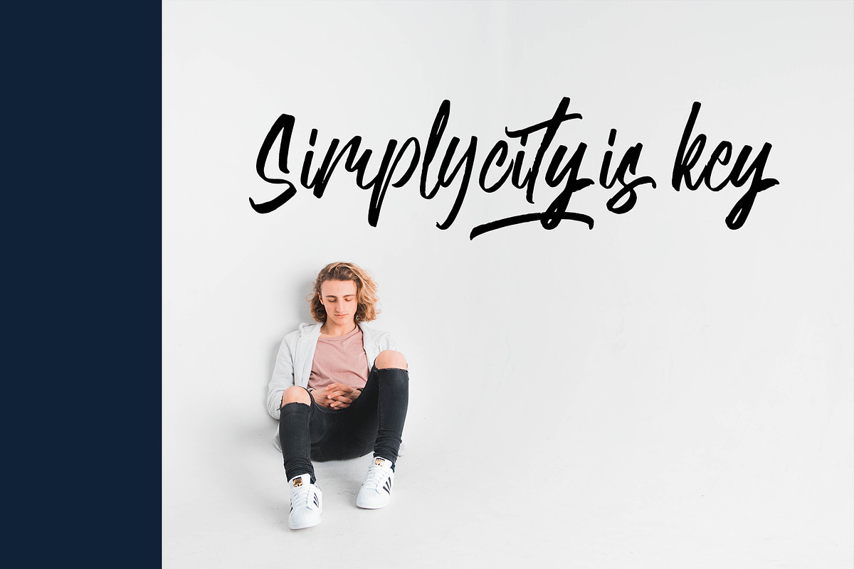 Callendom Casul Font preview 7