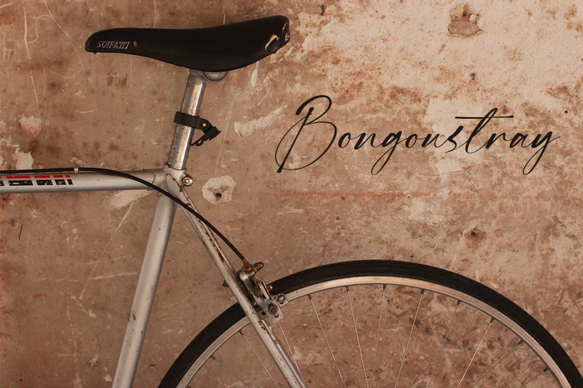 Destiny Signature | Retro Signature, a Script Font by Moove Studio (Photo 2 of 8)