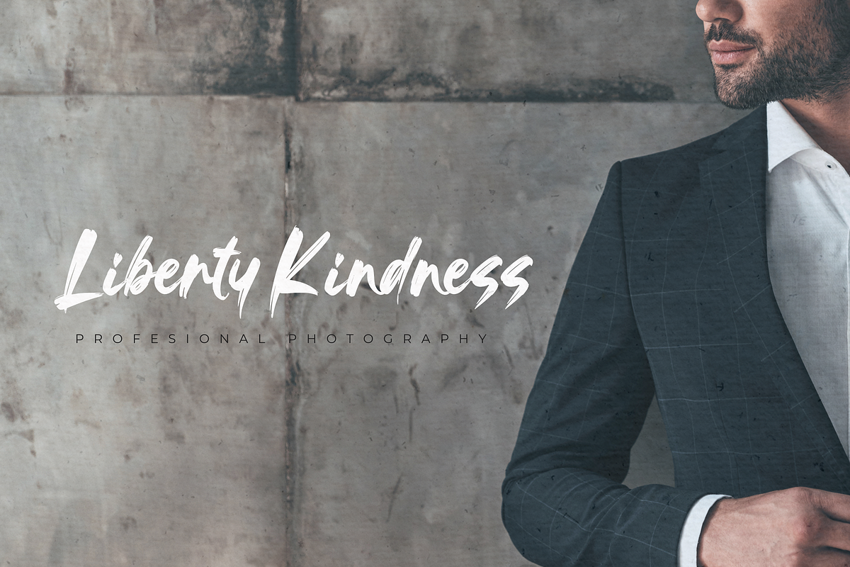 Ashely, a Handwritten Font by Gatype (Photo 9 of 11)