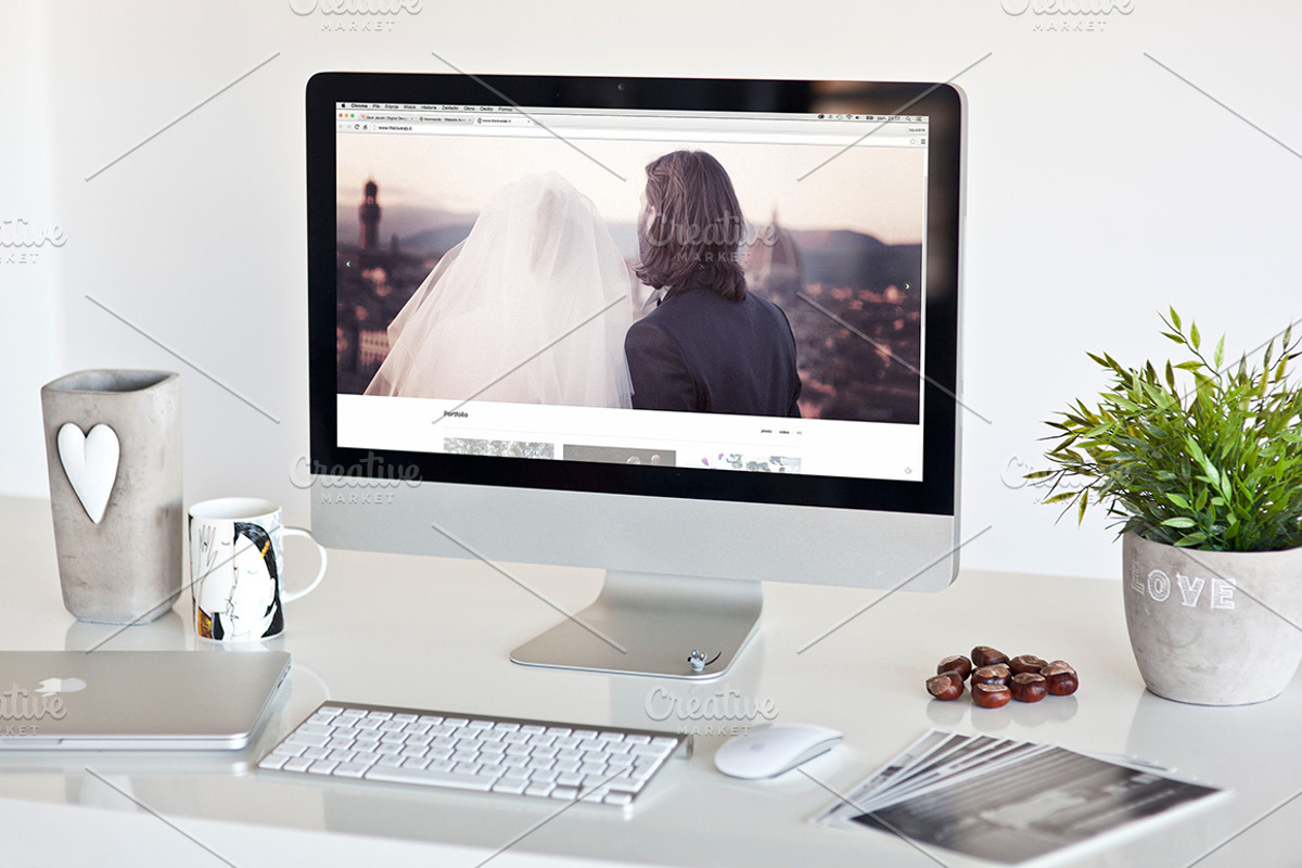 ★ love ★ 6 iMac photo mockups, a Device Mockup by show it better (Photo 2 of 5)