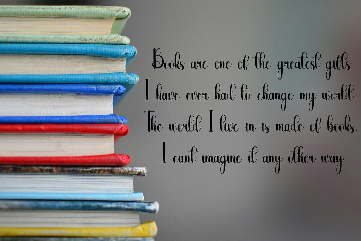 Books, a Handwritten Font by InermediaSTUDIO (Photo 8 of 8)