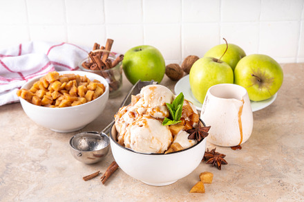 Homemade apple pie ice cream