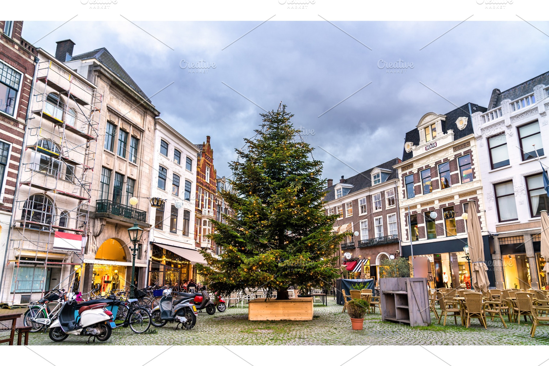 Christmas Tree at the Plaats square, an Architecture Photo by Leonid Andronov