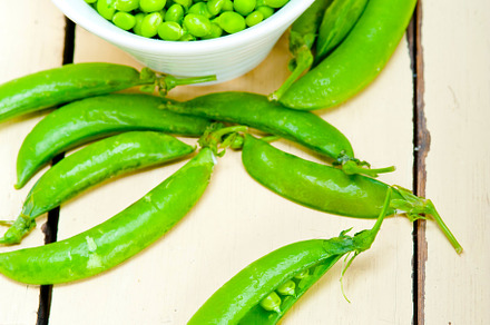 hearthy fresh green peas, a Photo by keko64