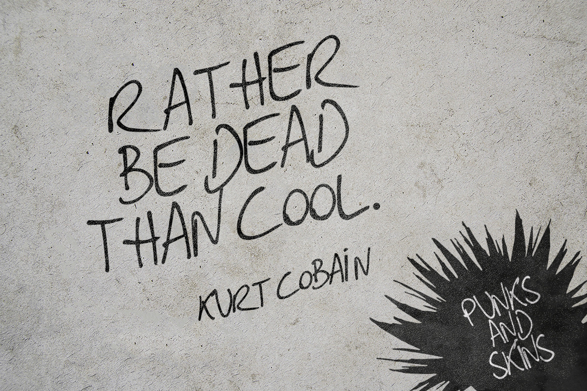 Punk's and Skins Typeface preview 4