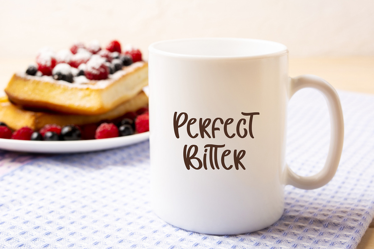Easter Craft | Display Font, a Handwritten Font by esamaradany (Photo 5 of 8)