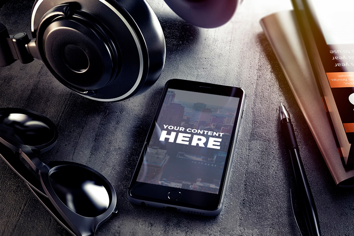 25 PSD DEVICE MOCKUPS, an iPhone Mockup by Egor Shkolnikov (Photo 10 of 11)